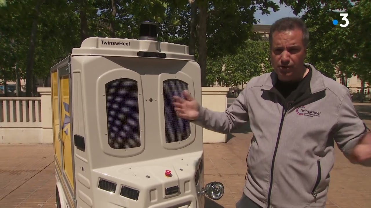 Montpellier : découvrez Carreta, le robot droïde autonome qui aide les facteurs dans leur tournée