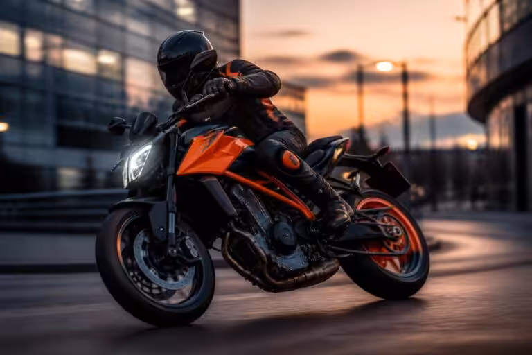 découvrez la ktm 990 duke r 2025, le sniper qui gagne en précision avec des performances optimisées et un design affûté pour une expérience de conduite exceptionnelle.